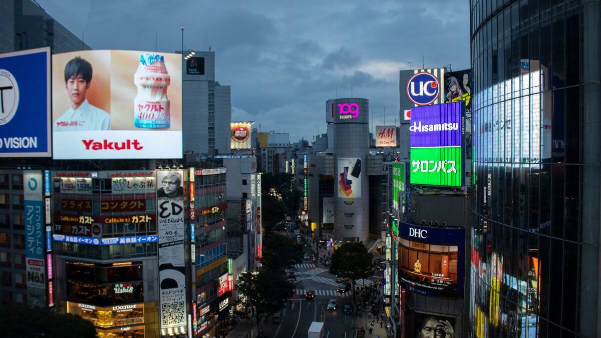 power of advertisement